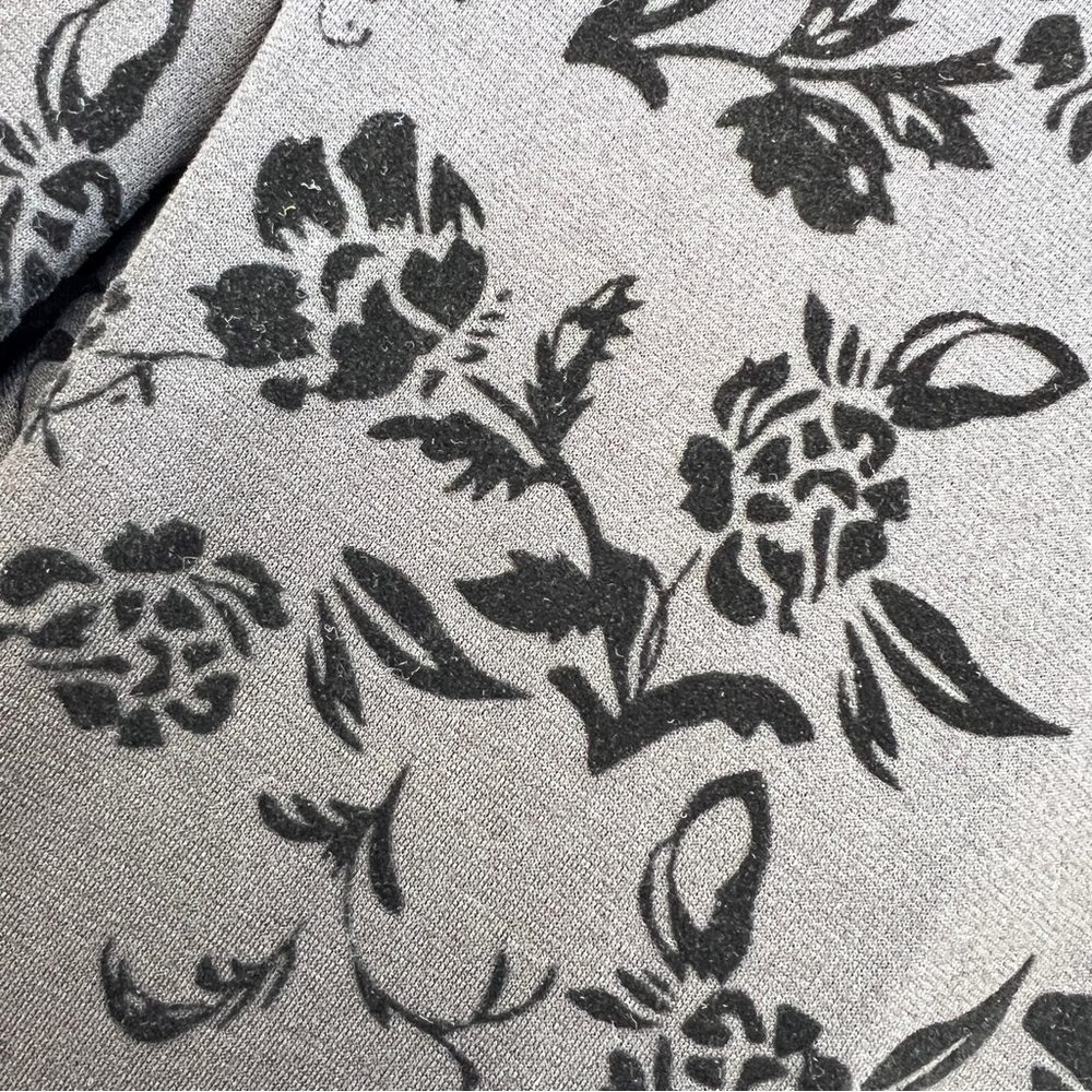 Jones New York Pull-On Pants 2X Black Velvet Floral Art  Embroidered Trouser‎ - Picture 4 of 9
